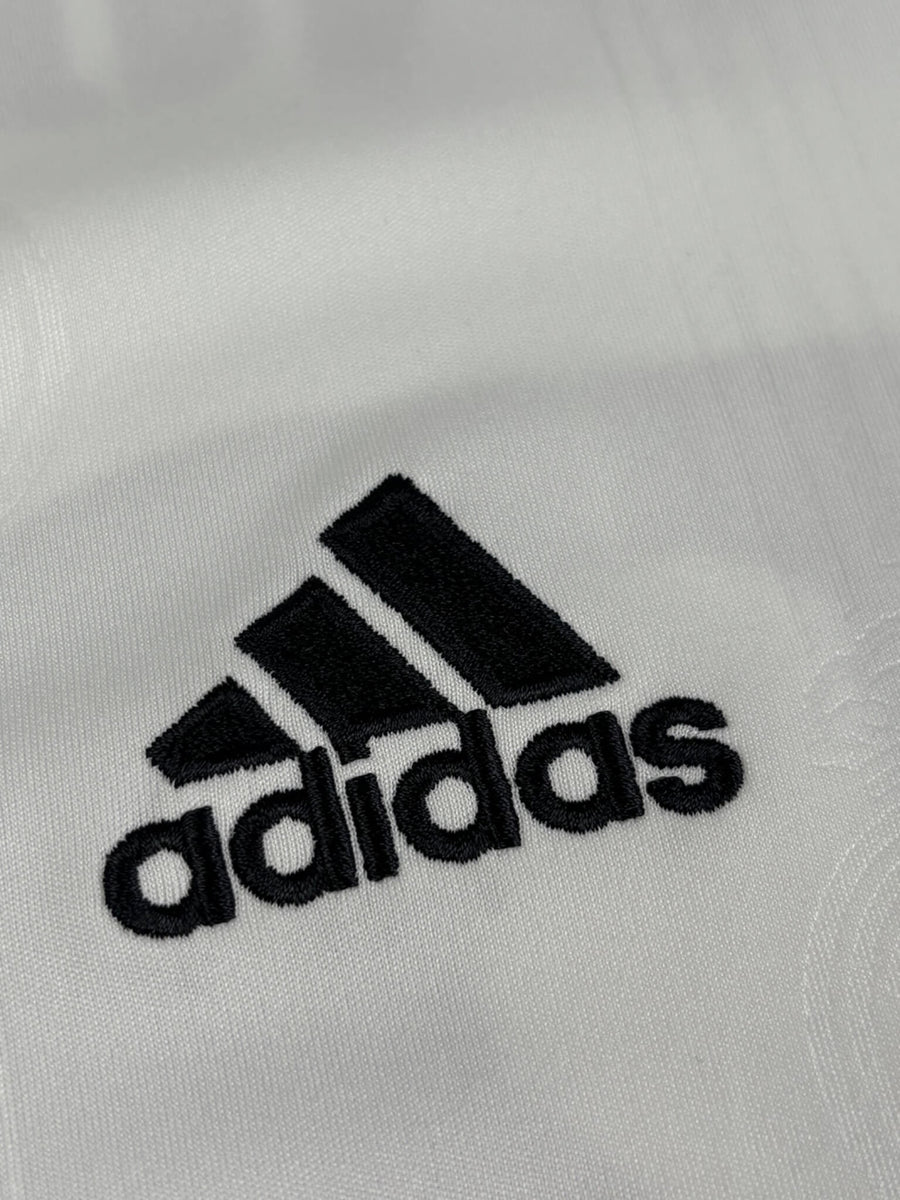 Real Madrid Home Shirt 2022/23 Signed Camavinga 12 with COA (L)