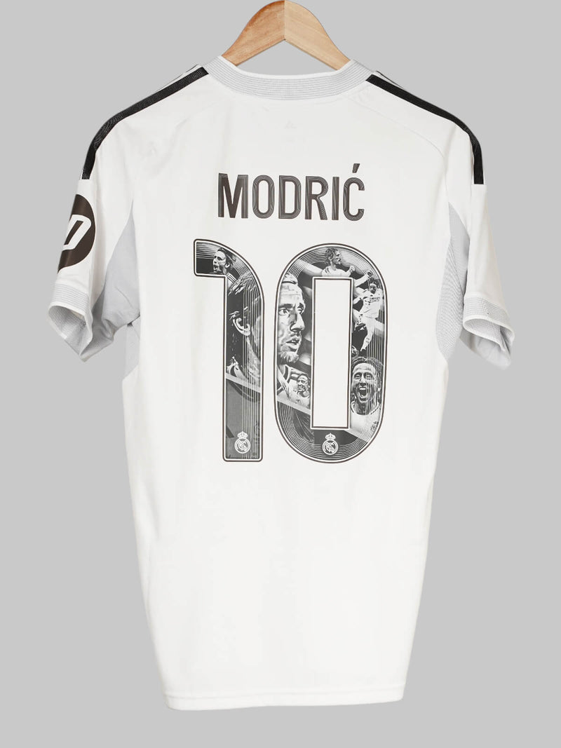 Real Madrid Home Shirt 2025/26 Modric 10 (S)