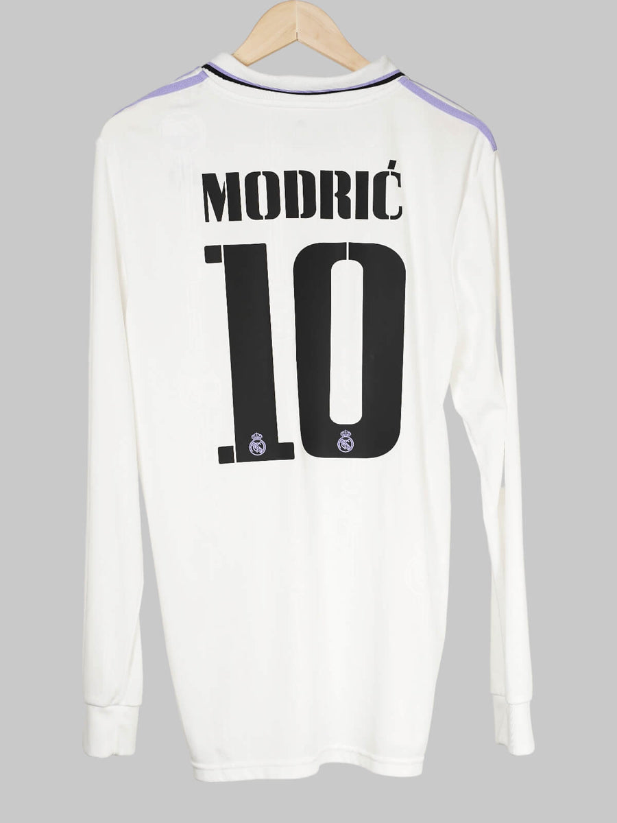 Real Madrid Home Shirt L/S 2022/23 Modric 10 (L)