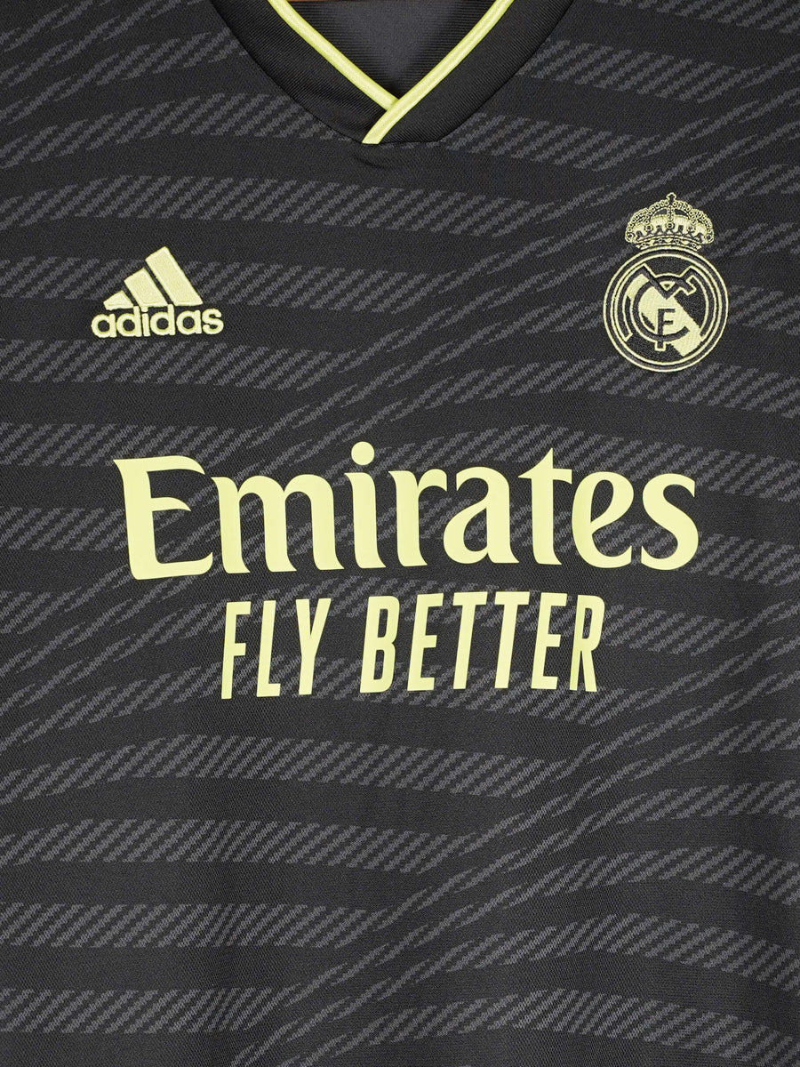 Real Madrid Third Shirt 2022/23 Tchouameni 18 (L)