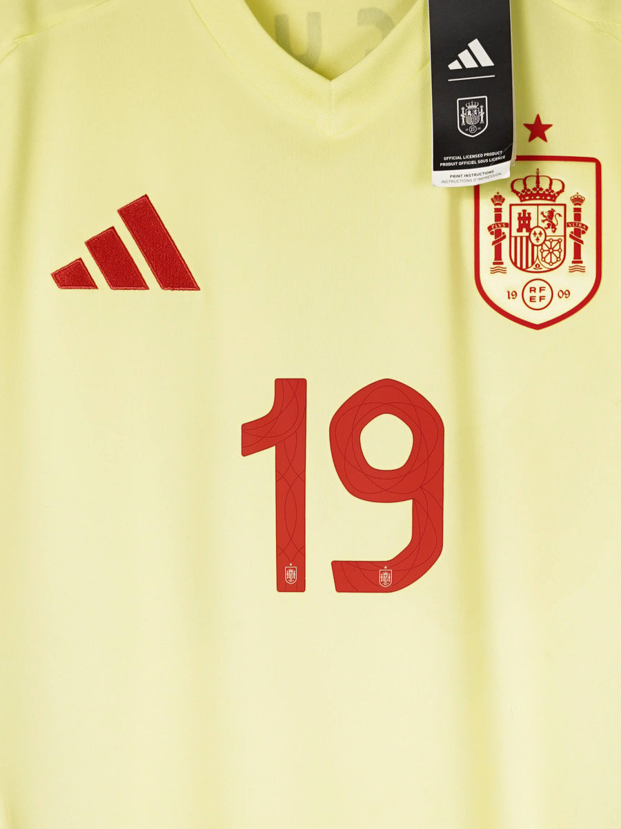 Spain Away Shirt 2024/25 BNWT Lamine Yamal 19 (L)