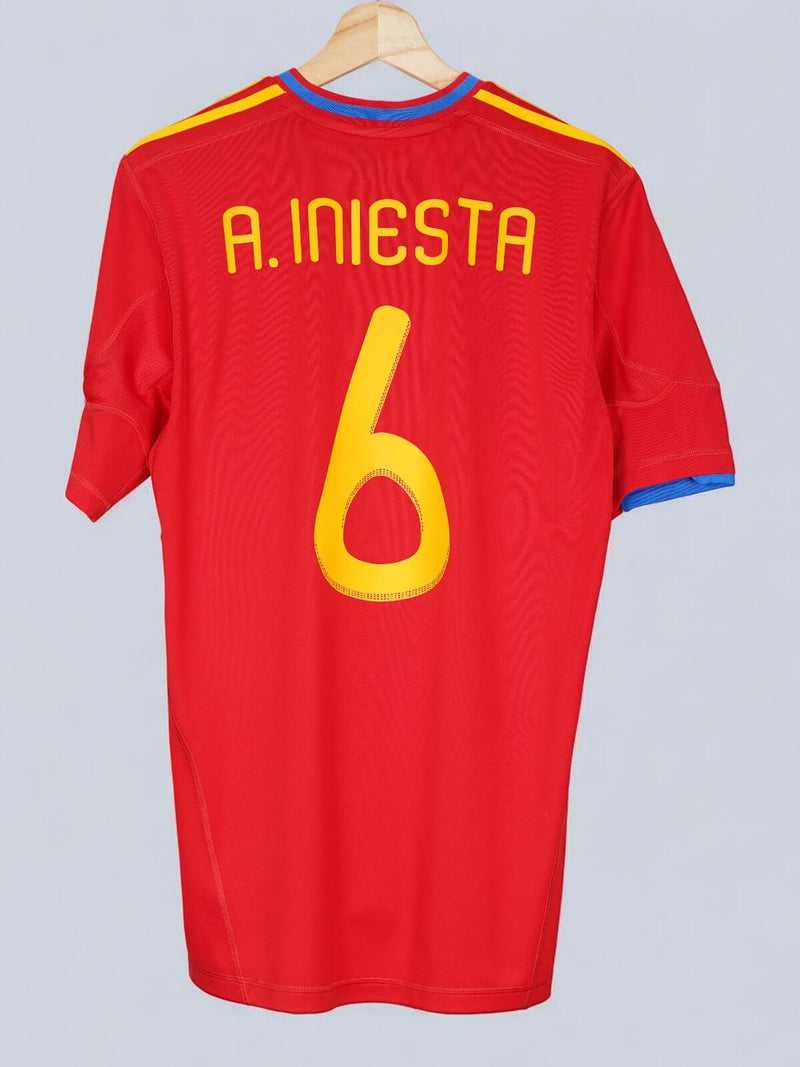 Spain Home Shirt 2010/11 Iniesta 6 (M)