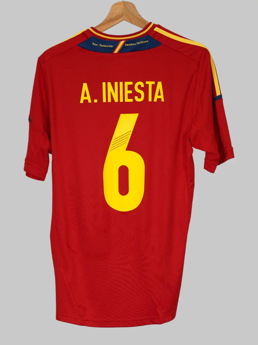 Spain Home Shirt 2012/13 A.Iniesta 6 (M)