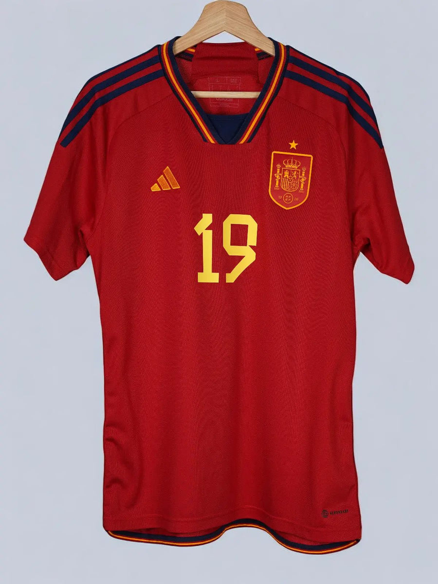 Spain Home Shirt 2022/23 Lamine Yamal 19 (L)