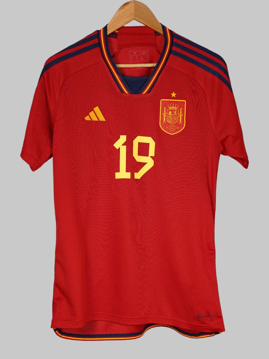 Spain Home Shirt 2022/23 Lamine Yamal 19 (M)