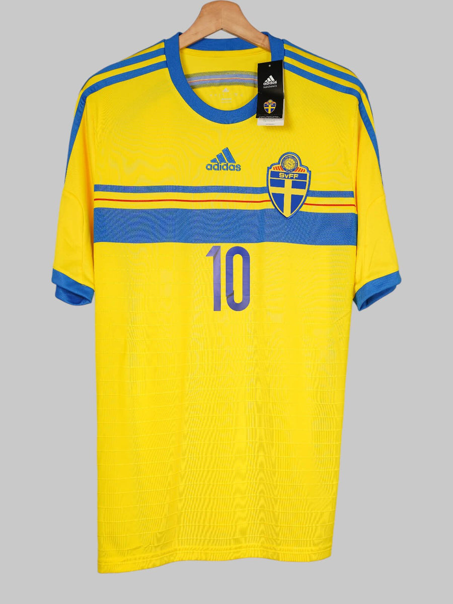 Sweden Home Shirt 2014/15 BNWT Ibrahimovic 10 (L)