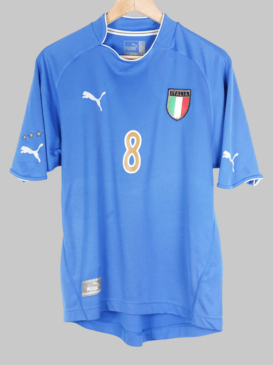 2003/04 Italy Pirlo #8 Home Shirt (M)