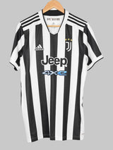2021/22 Juventus Ronaldo #7 Home Shirt (L)