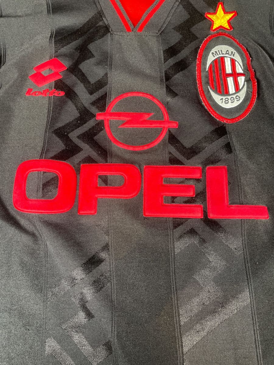 1996/97 AC Milan Baresi #6 Third Shirt L/S (XL) Lotto
