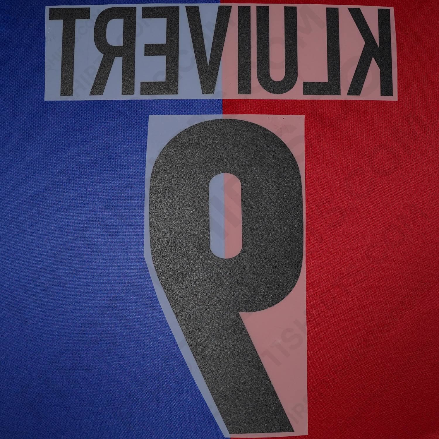 1999/00 FC Barcelona Home Name Set Kluivert 9 (Repro)