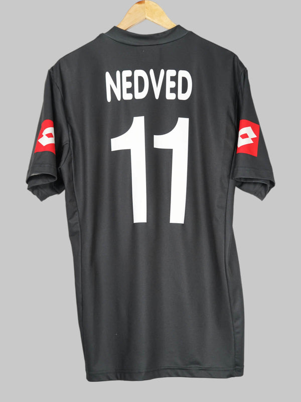 2001/02 Juventus Nedved #11 Away Shirt (XL) Lotto