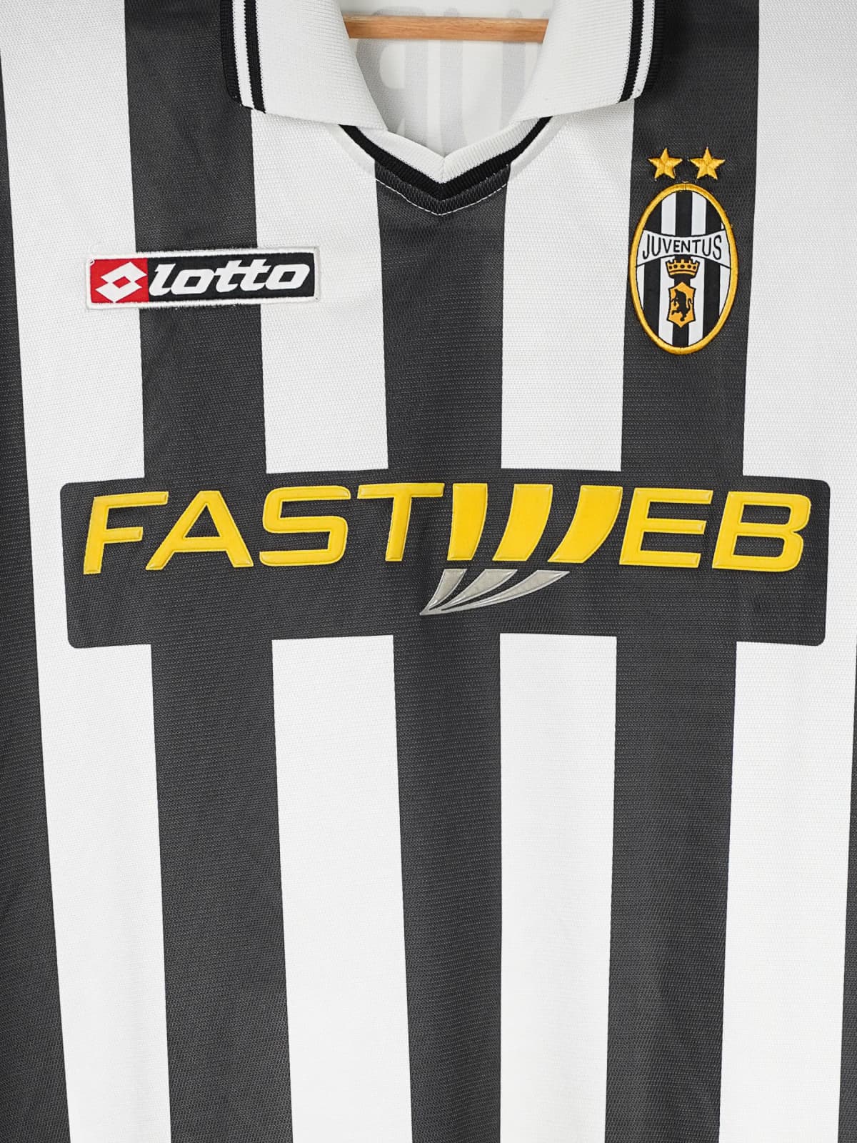 2001/02 Juventus Thuram #21 Home Shirt (XL) Lotto | First11