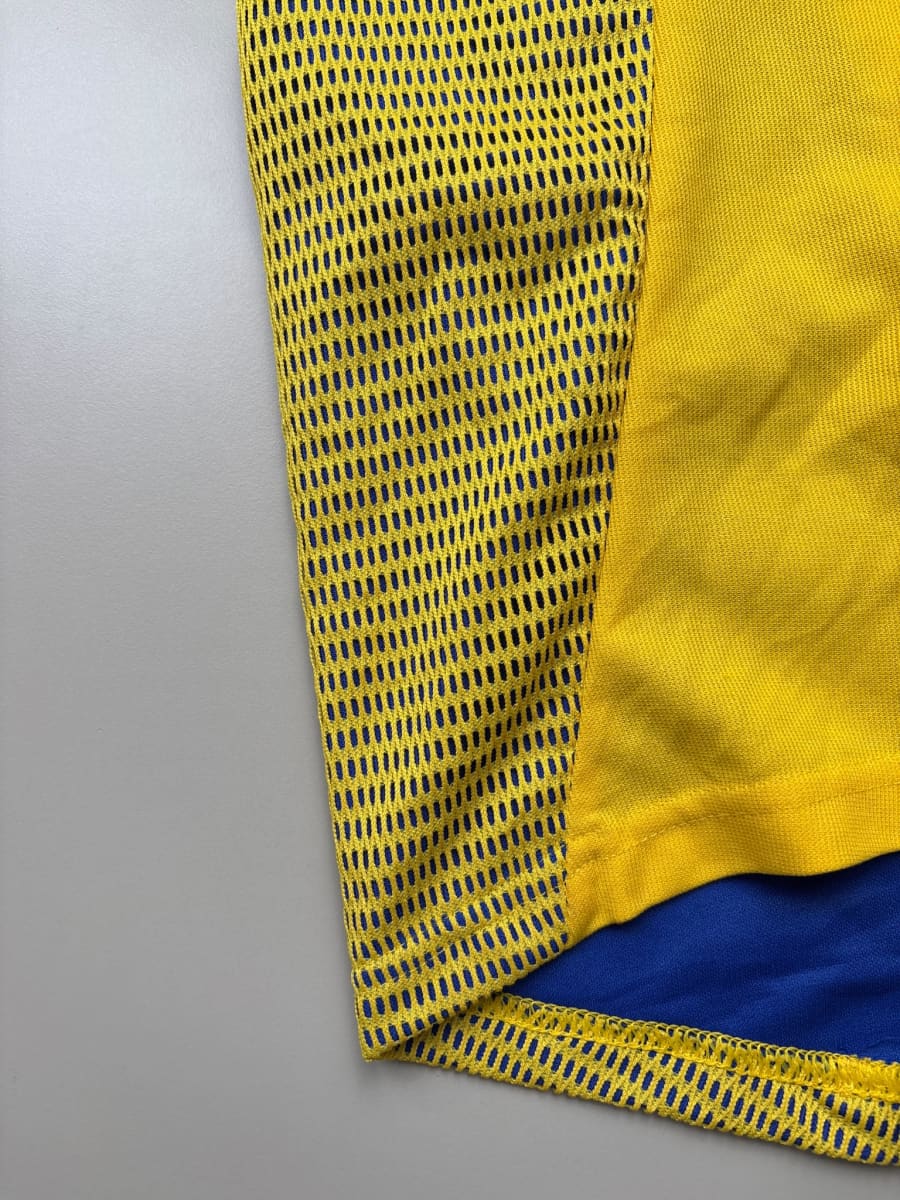 2002/3 Brondby Kamper #12 Home Shirt Signed(L) 