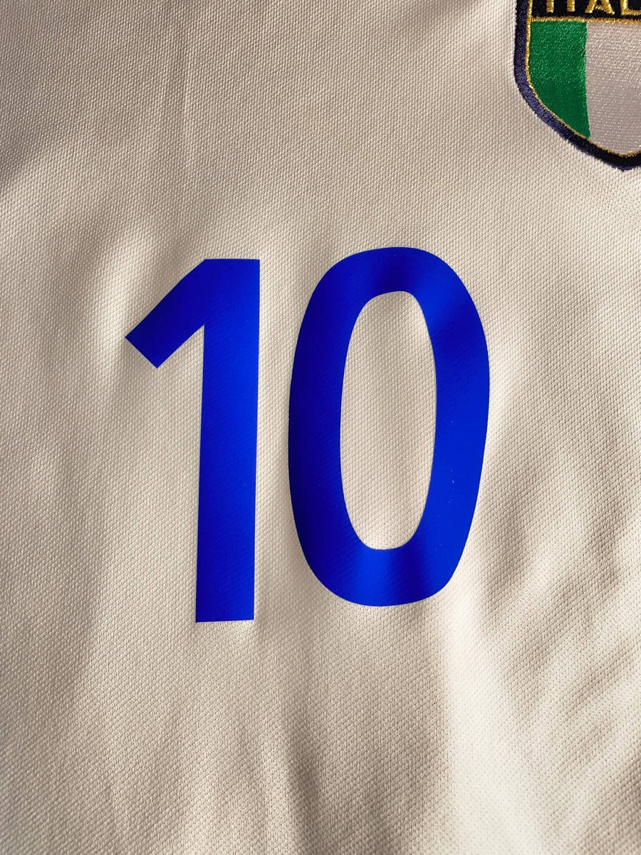 2002/3 Italy Totti #10 Away Shirt (XL)