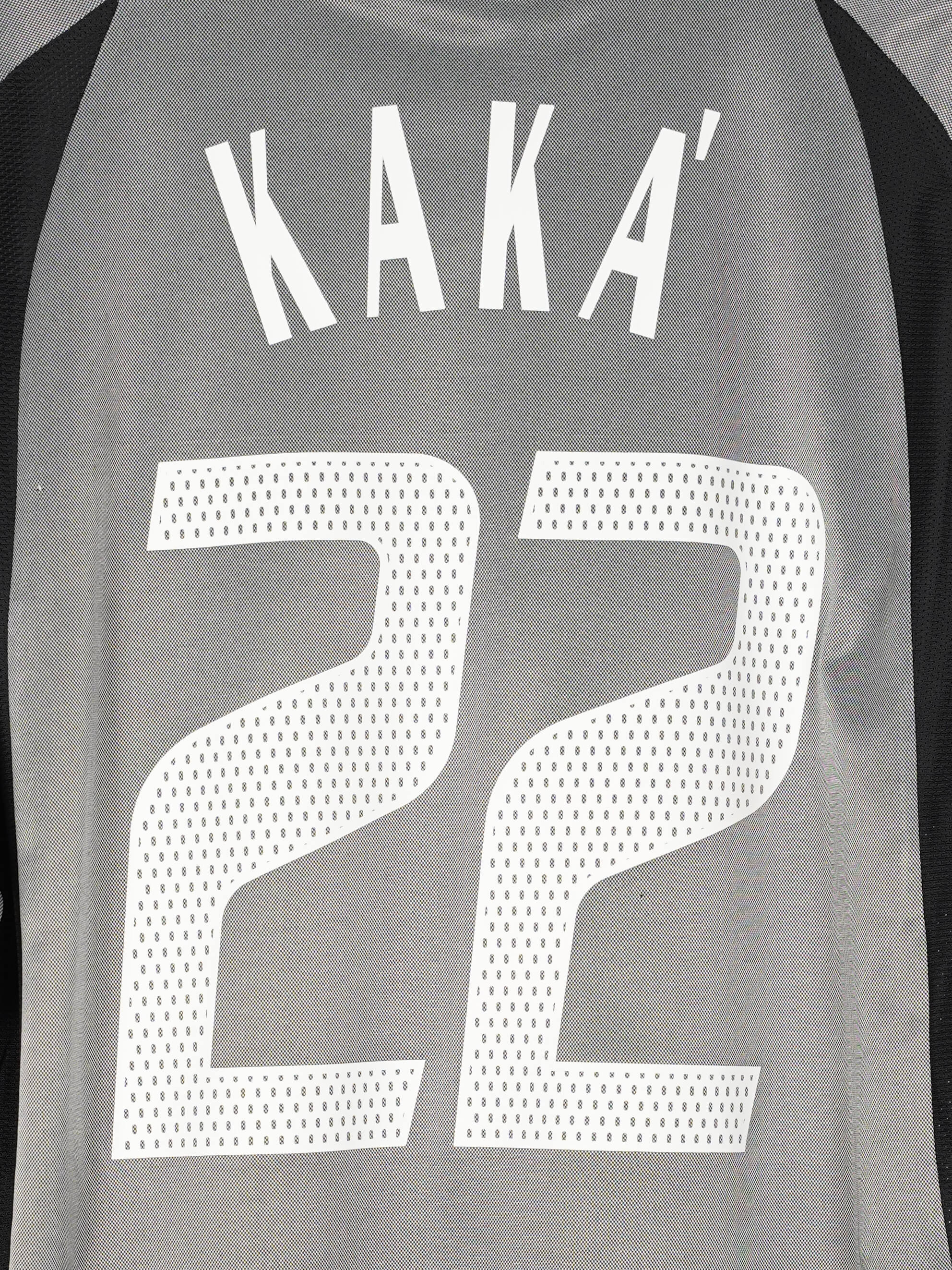 2003/4 AC Milan Kaka #22 Third Shirt (L) | First11