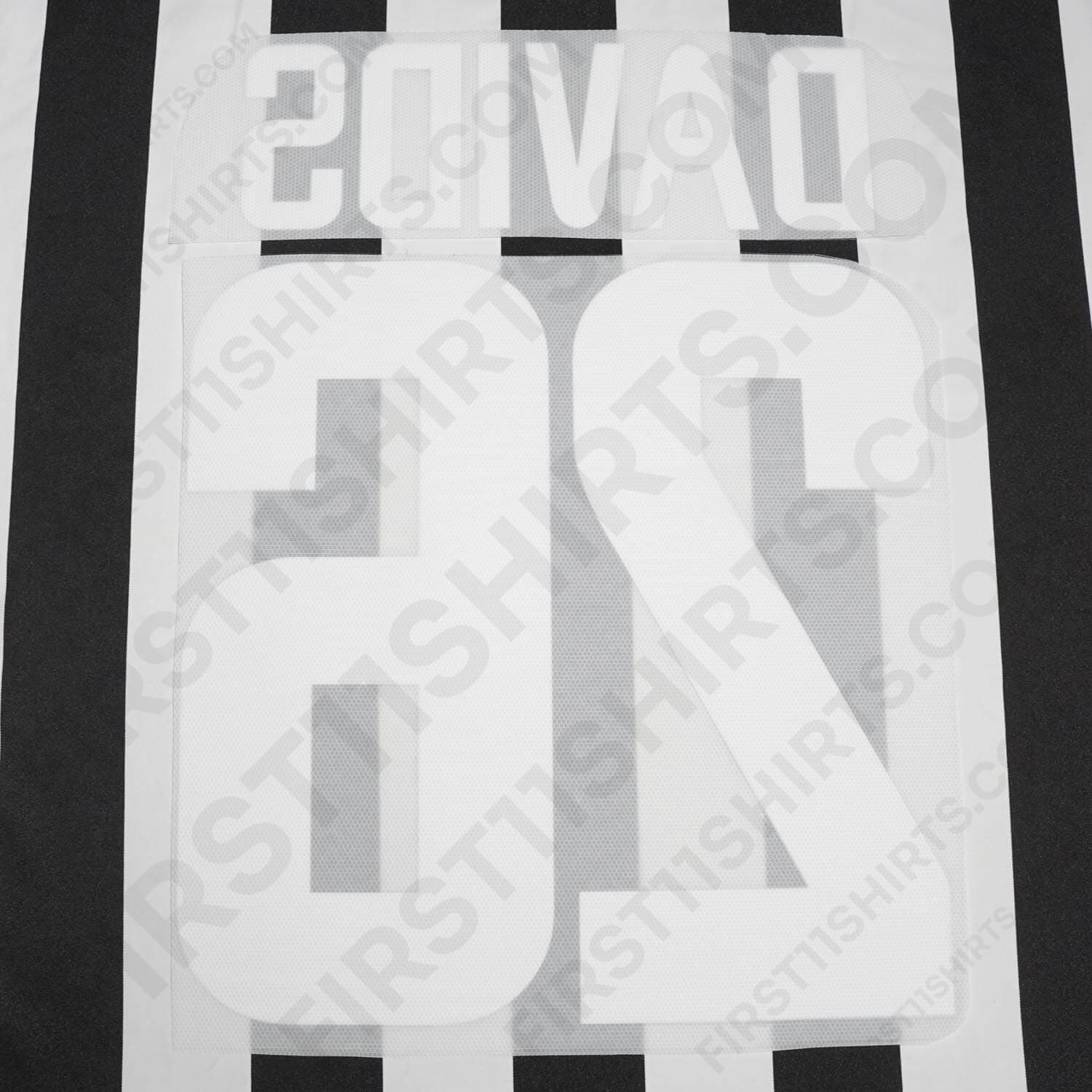 2003/4 Juventus Home Name Set Davids 26 (Repro)