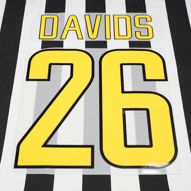 2003/4 Juventus Home Name Set Davids #26 (Repro)
