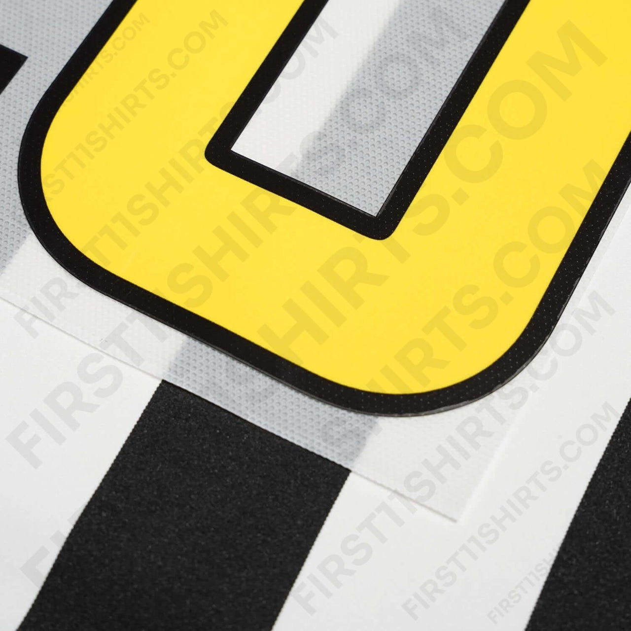 2003/4 Juventus Home Name Set Davids 26 (Repro)