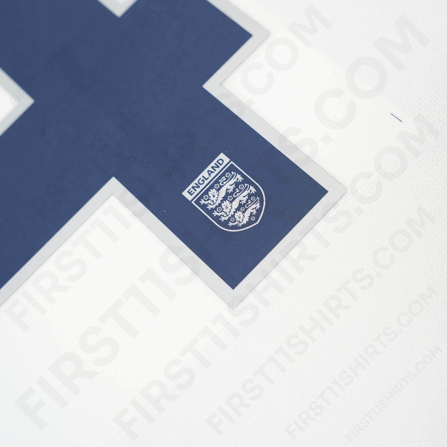 2004 - 2006 England Home Name Set Gerrard 4 (Repro)