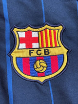 2004/5 Barcelona Ronaldinho #10 Away Shirt (M)