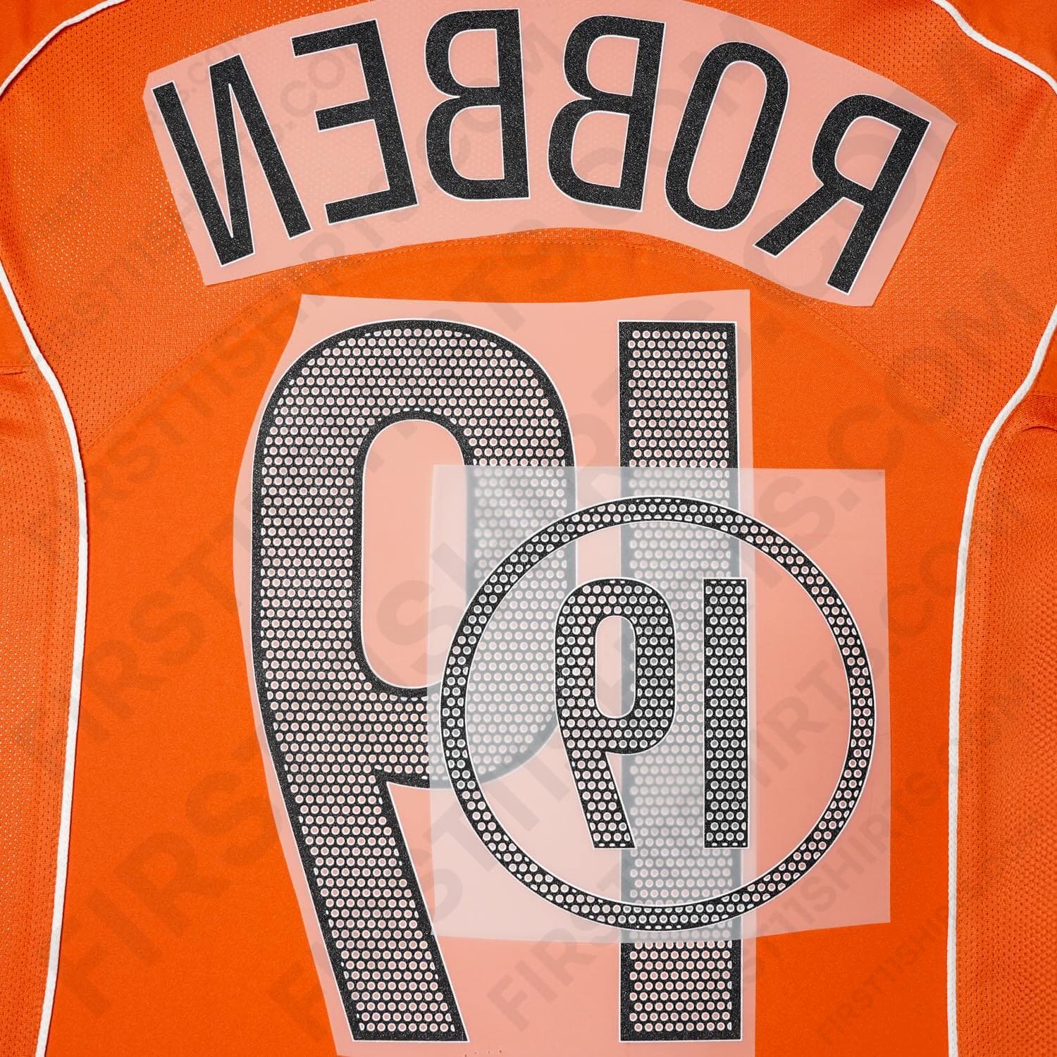 2004/5 Netherlands Home Name Set Robben 19