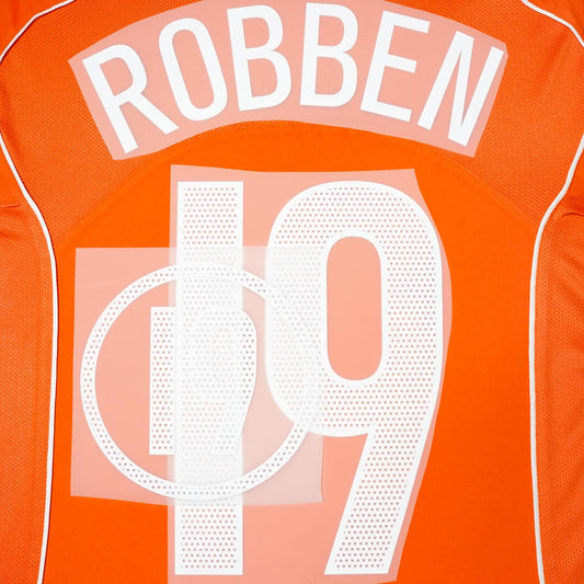 2004/5 Netherlands Home Name Set Robben 19
