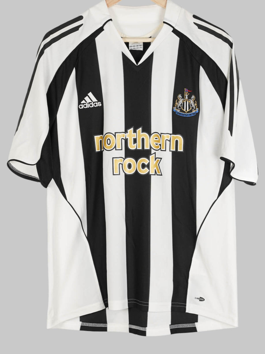 2005/07 Newcastle Home Shirt (M) Shearer #9