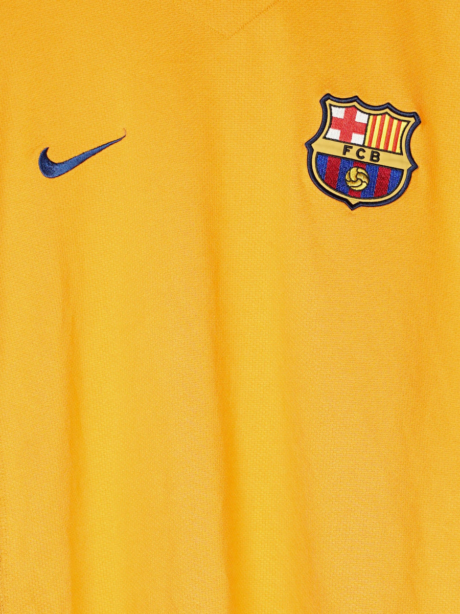 2006/07 Barcelona Away Shirt Ronaldinho #10 (M)
