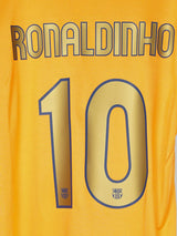 2006/07 Barcelona Away Shirt Ronaldinho #10 (M)