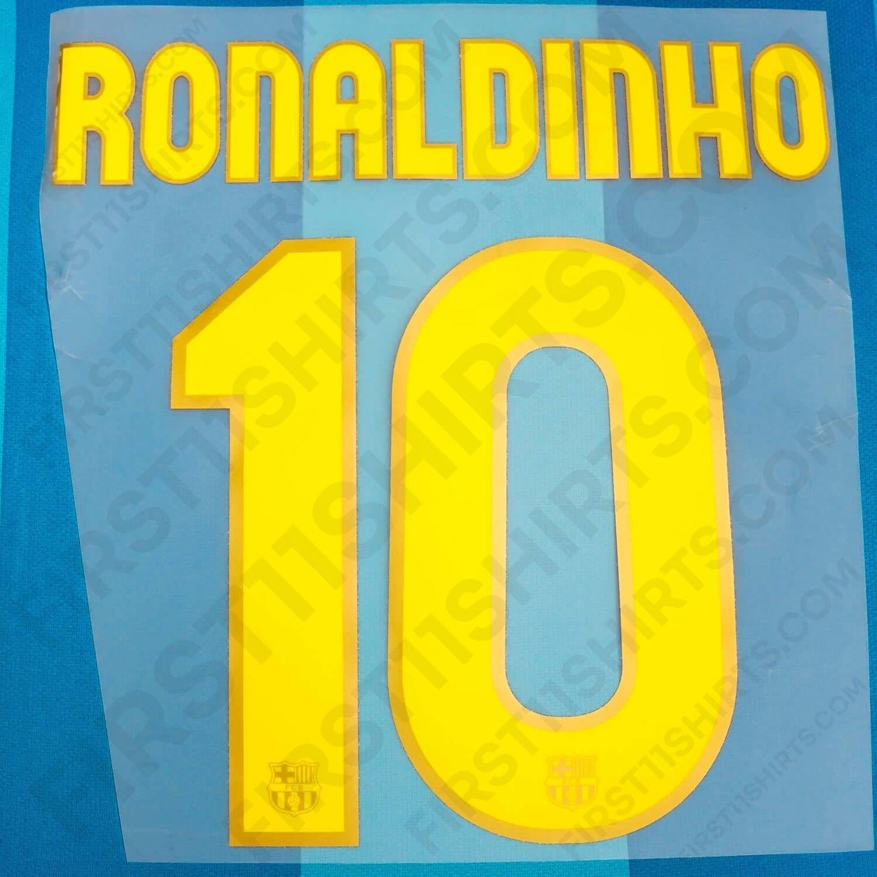 2007/8 FC Barcelona Home/Away Name Set Ronaldinho 10 V2 (Repro)