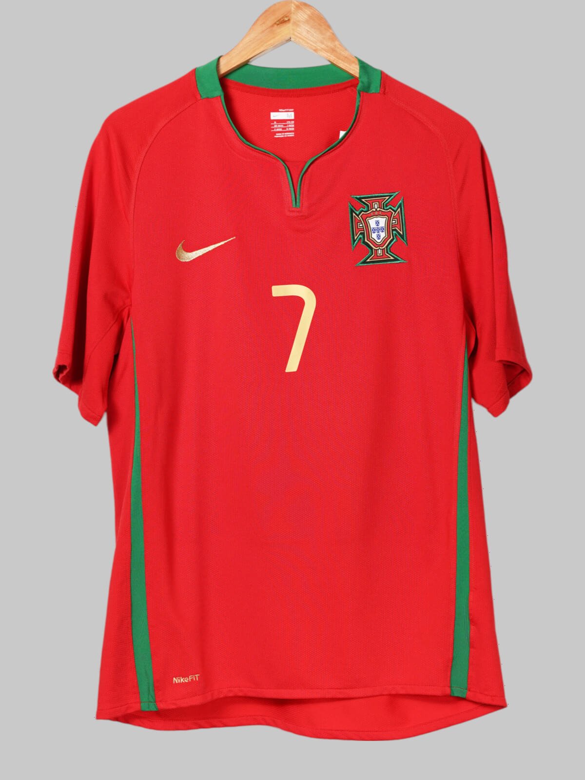 2000/01 Portugal Figo #7 Home Shirt (L) Nike | First11