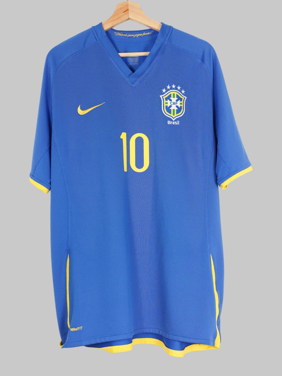 200810-brazil-ronaldinho-10-