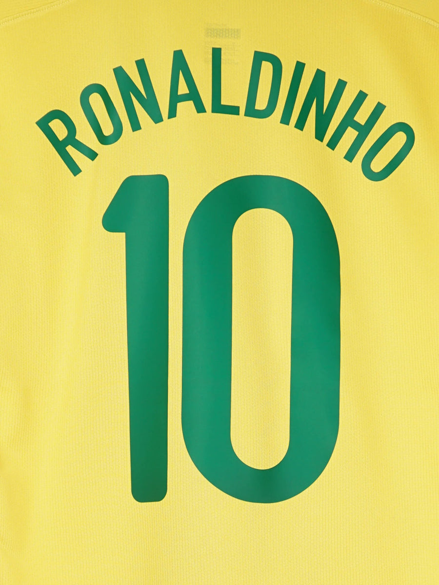 2008/9 Brazil Ronaldinho #10 Home Shirt (M)