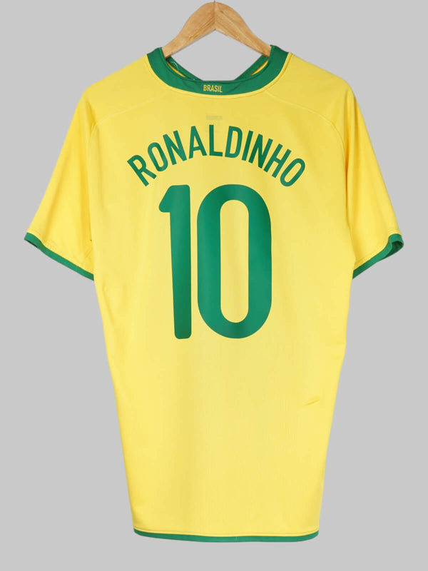 2008/9 Brazil Ronaldinho #10 Home Shirt (M) Nike