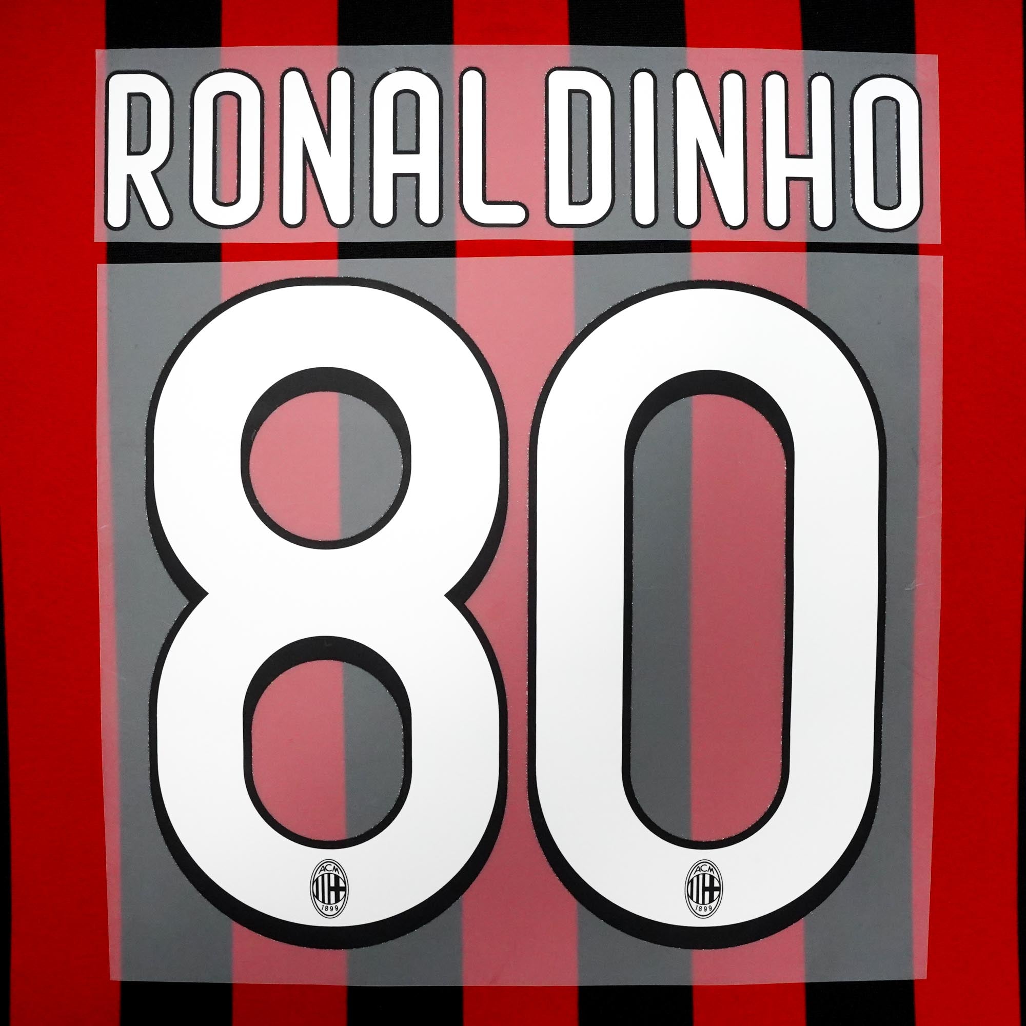 2009 - 10 AC Milan Home/Third Name Set Ronaldinho 80 (Repro)