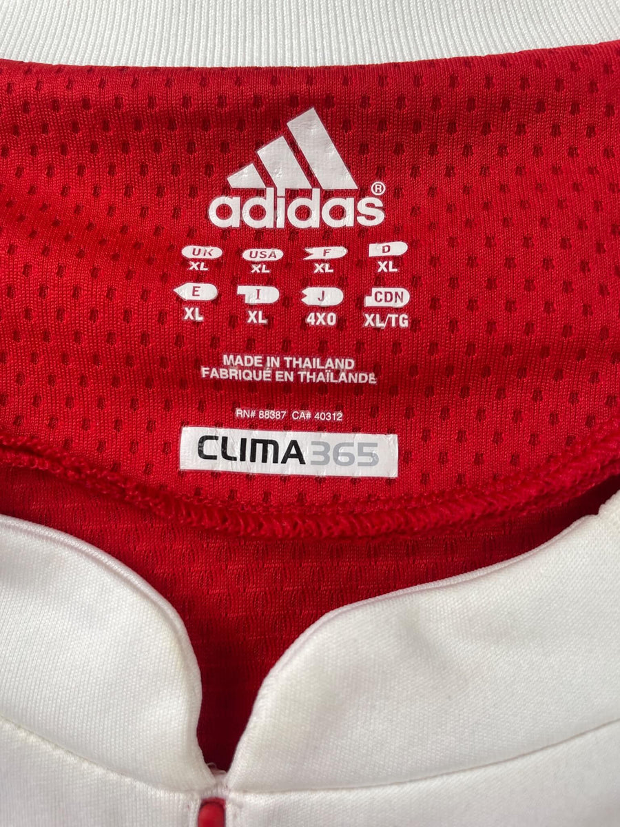 2009/10 Bayern Munich Toni #9 Home Shirt (XL)