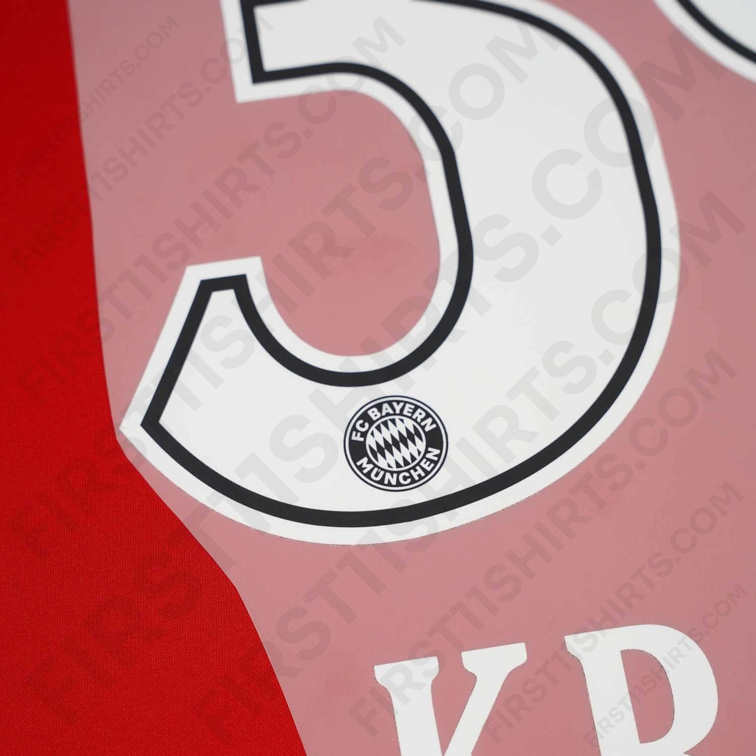 2010/11 Bayern Munich Home Name Set Kroos 39 (Repro)