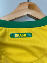 2010/11 Brazil Kaka #10 Home Shirt (L)