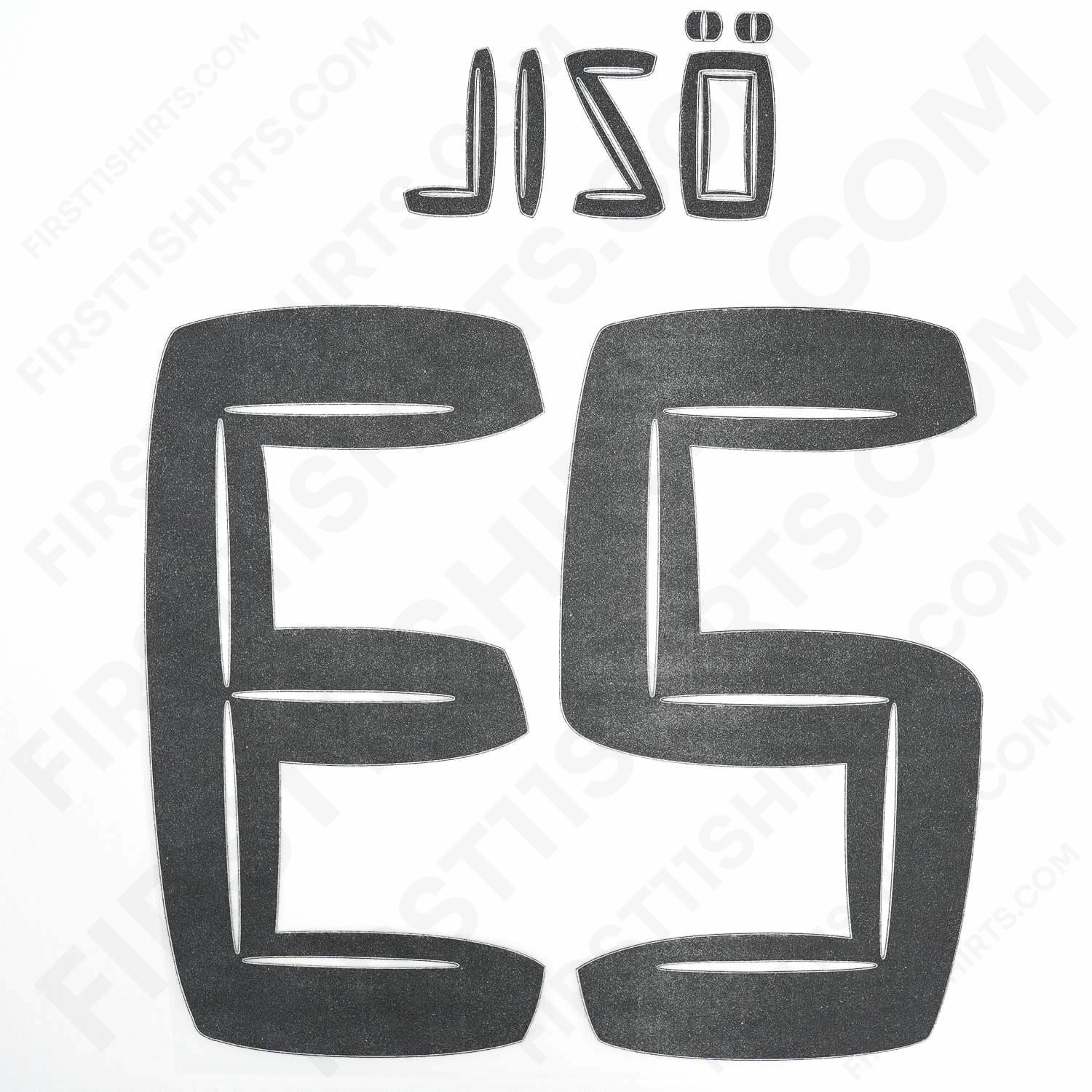 2010/11 Real Madrid Home Name Set Ozil 23 (Repro)