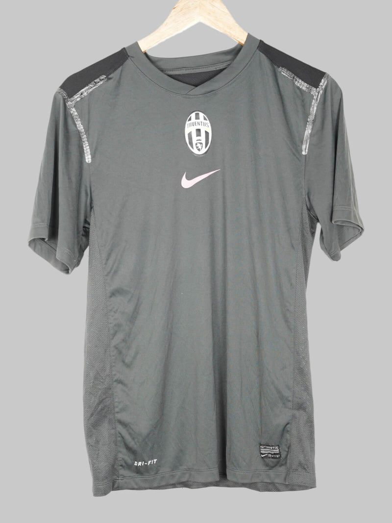 2011/12 Juventus Training Shirt (S)