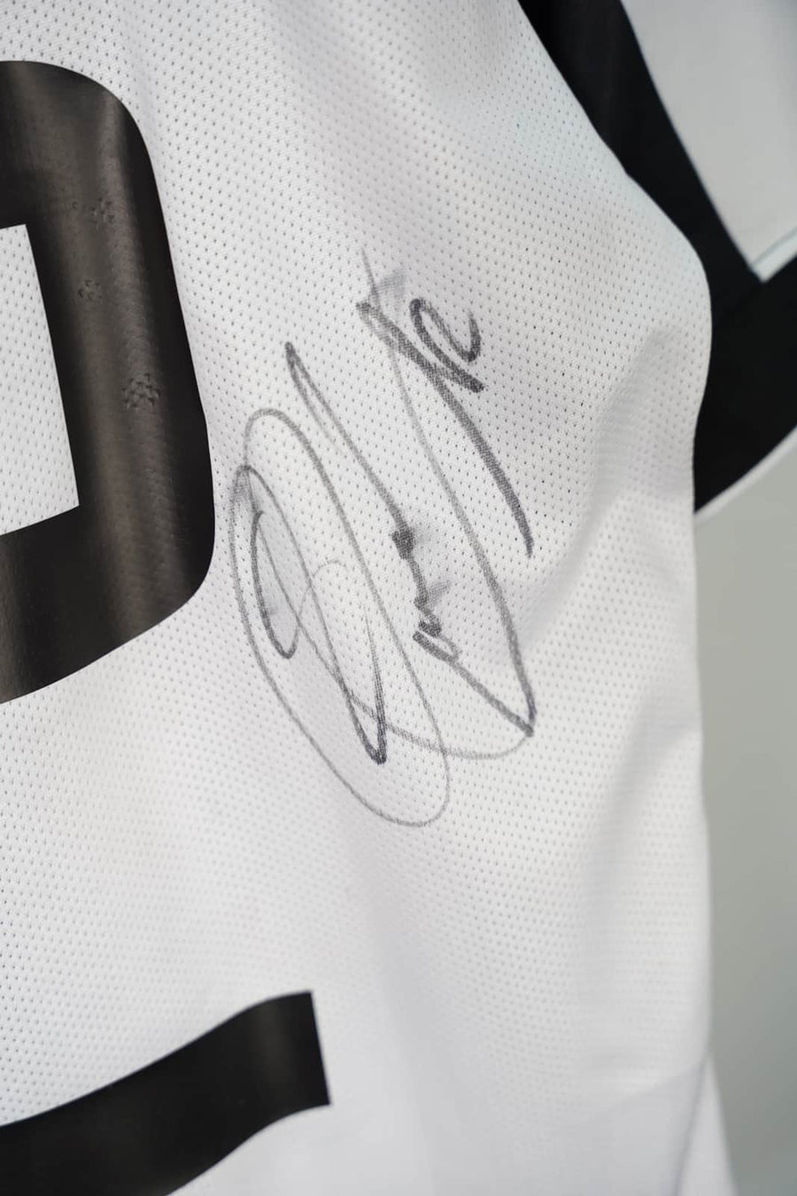 Juventus Home Shirt 2014/15 Giovinco 12 Signed (L)