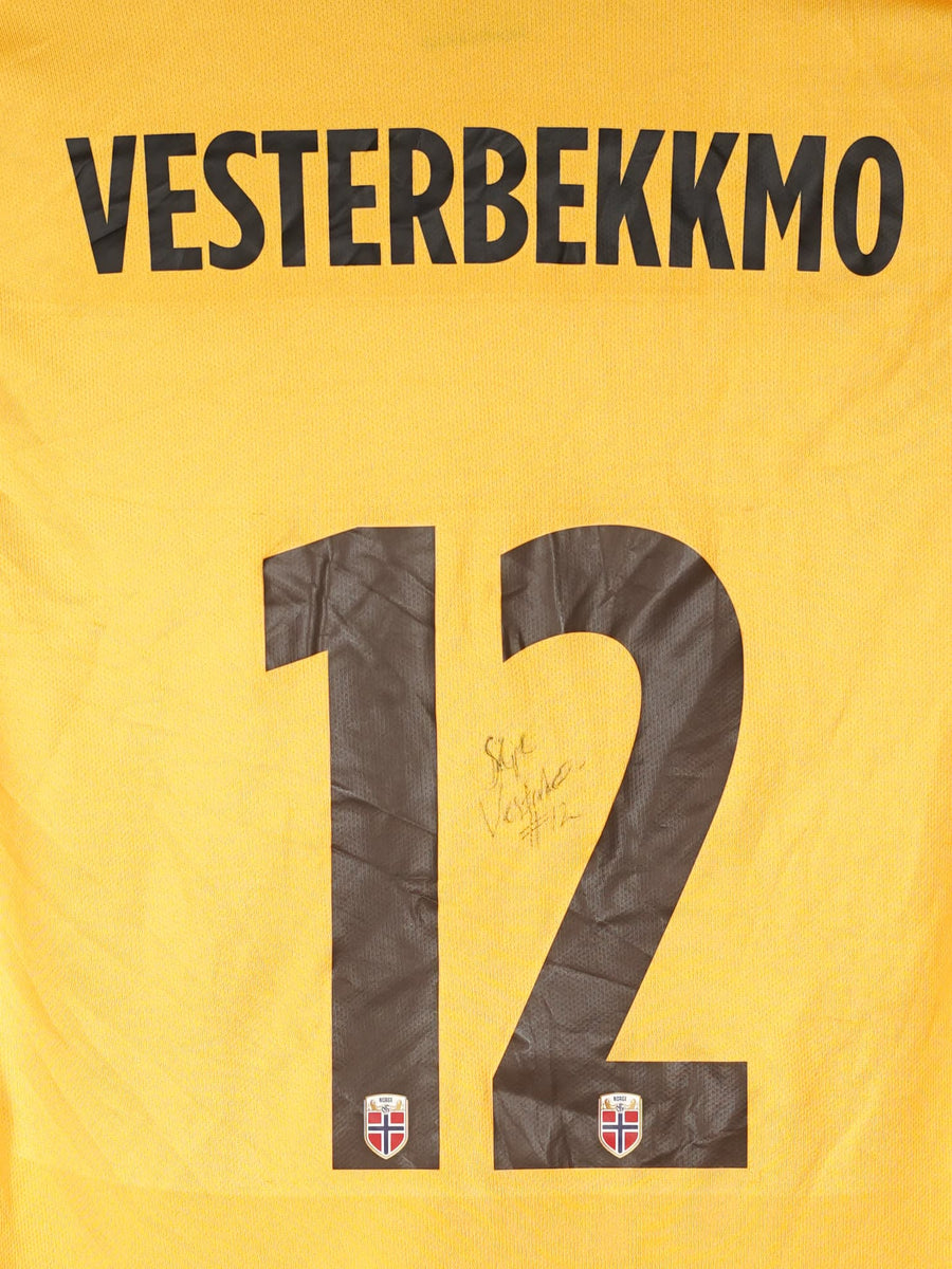 2014/15 Norway Vesterbekkmo #12 Woman Keeper Shirt Signed (M) 