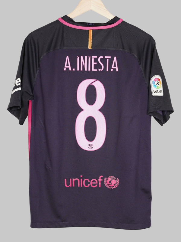 2016/17 Barcelona A.Iniesta #8 Away Shirt (M) Nike