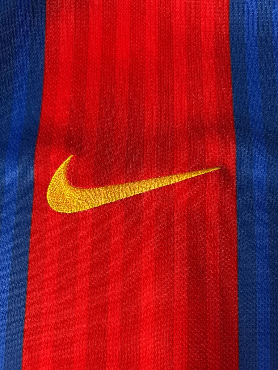 2016/17 Barcelona Neymar Jr #11 Home Shirt (L)