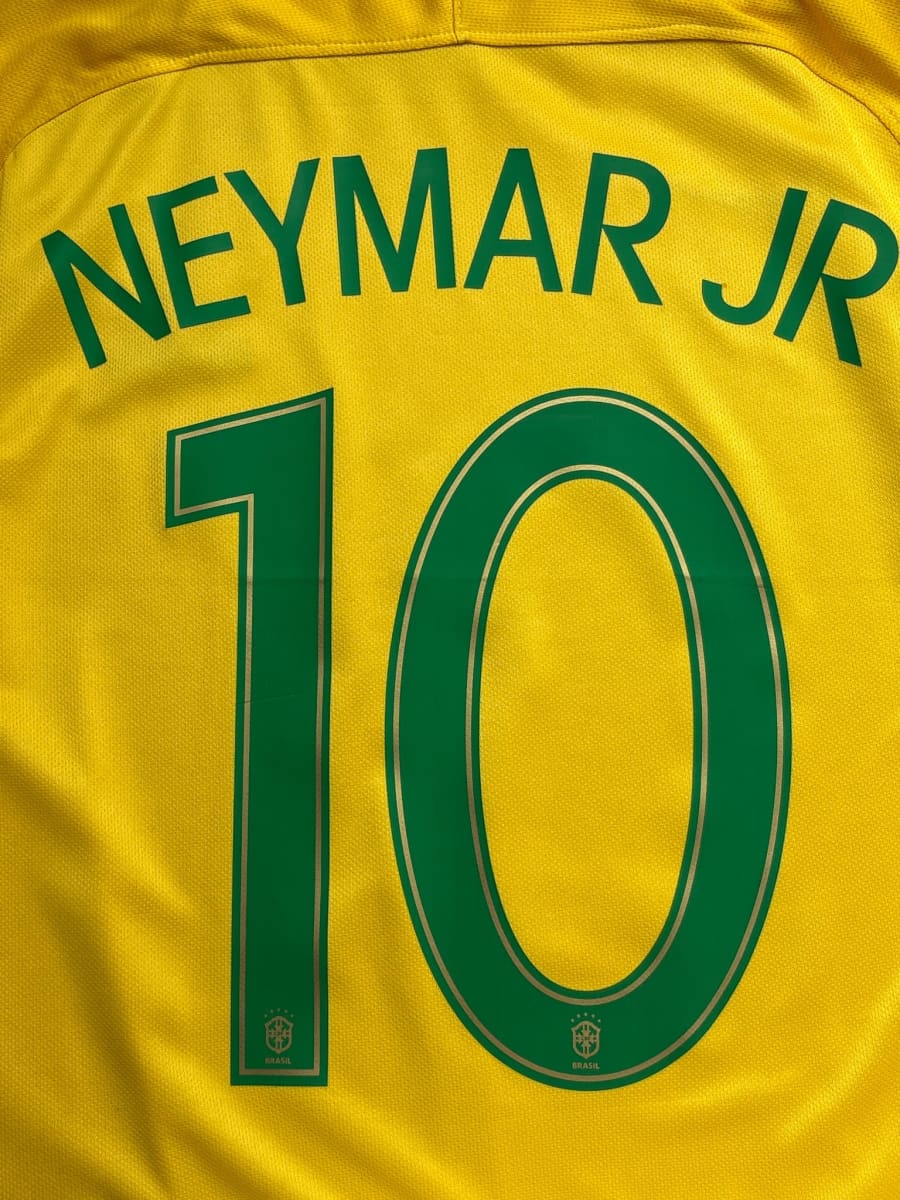 2016/17 Brazil Neymar Jr #10 Home Shirt (M)