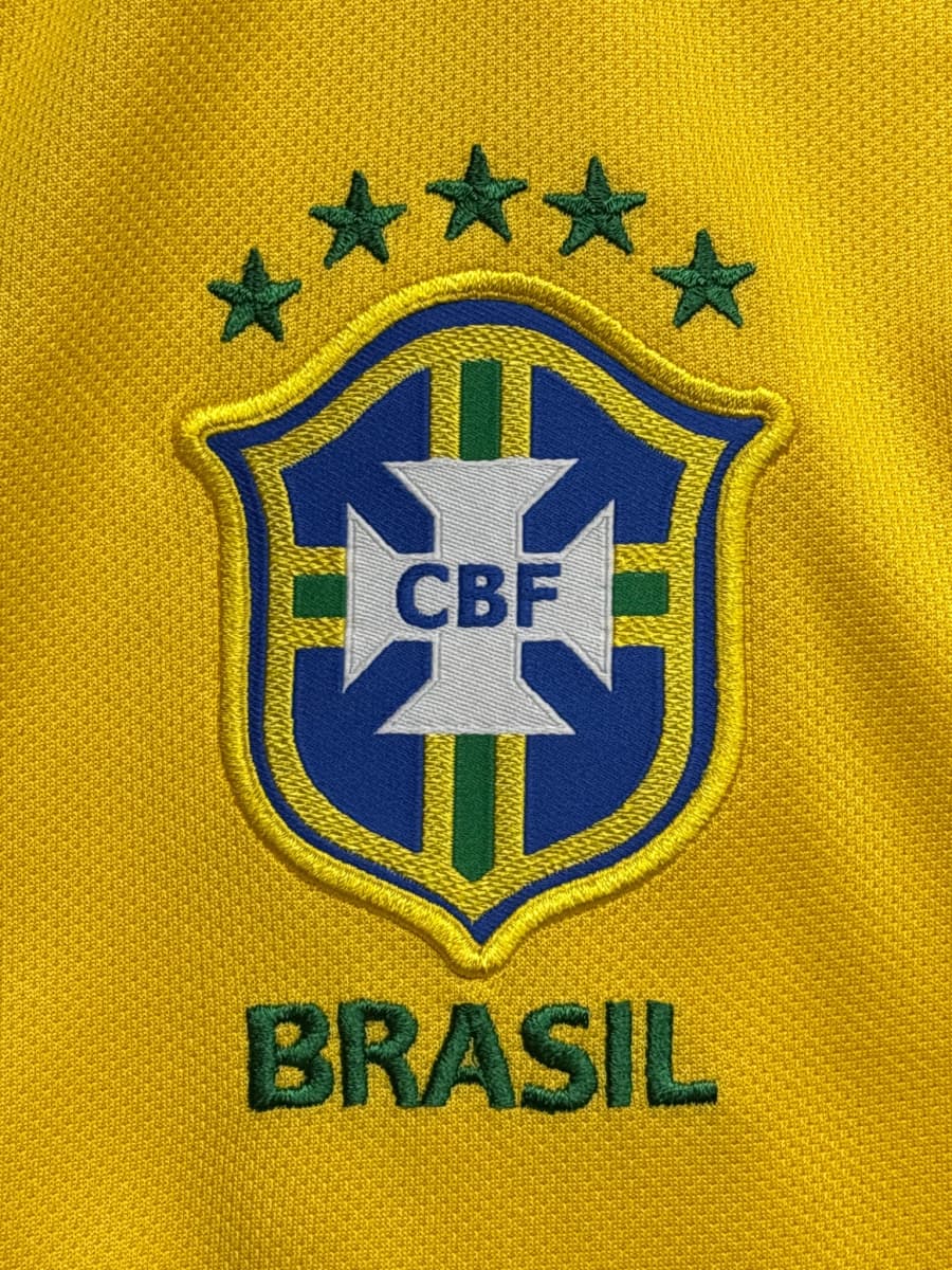 2016/17 Brazil Neymar Jr #10 Home Shirt (M)