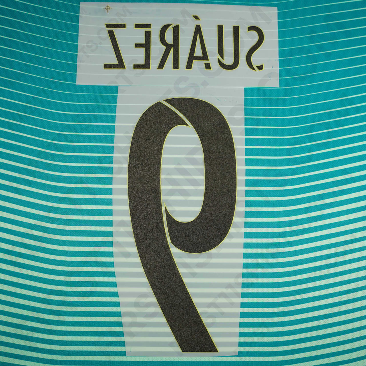 2016/17 FC Barcelona Third Name Set Suarez 9 (Repro)