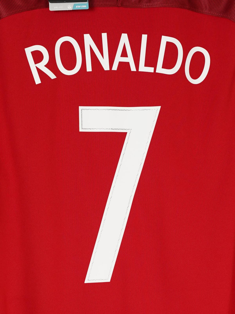 Portugal Home Shirt 2016/17 Ronaldo 7 BNWT (XL)