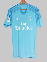 2016/17 Real Madrid Keeper Shirt (M) Navas #1