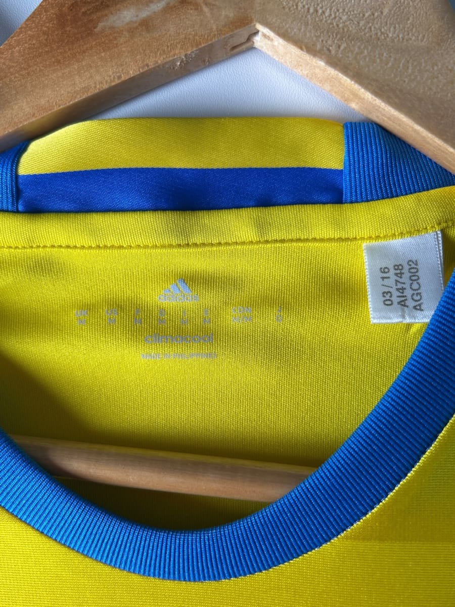 2016/17 Sweden Ibrahimovic #10 Home Shirt (M)